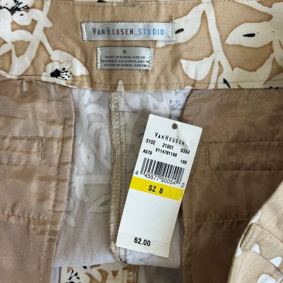 NWT Van Heusen Shorts Womens 8 Tan 100% Cotton Floral Preppy Coastal Neutral - Picture 3 of 4